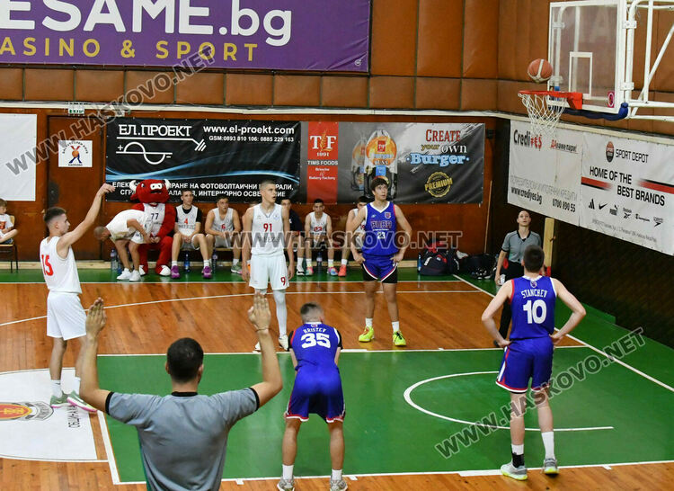 Юношите на БК „Хасково“ се класираха за финал 
