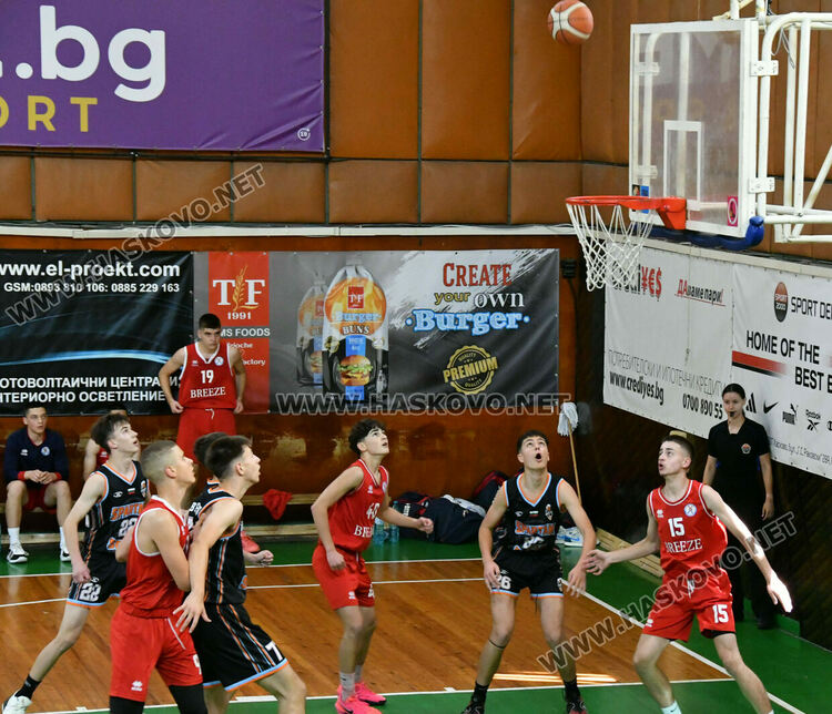 Баскетболистите на „Хасково“ са вицешампиони в Първа дивизия при юношите до 16 г.