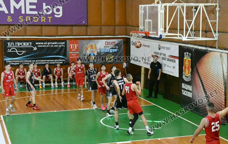 Баскетболистите на „Хасково“ са вицешампиони в Първа дивизия при юношите до 16 г.