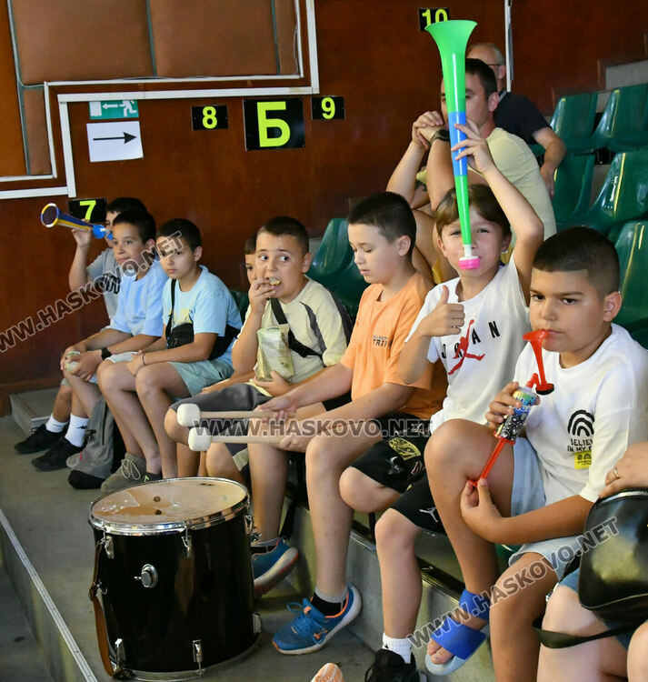 Баскетболистите на „Хасково“ са вицешампиони в Първа дивизия при юношите до 16 г.