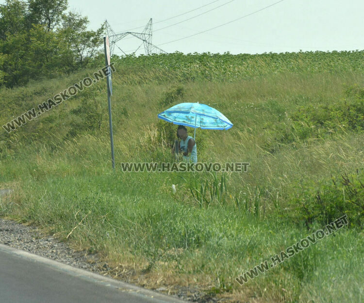 До 2000 лева излиза „сянката“ под чадър в Хасково