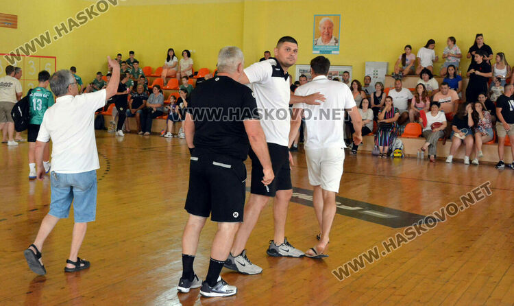  „Асти 91“ се класираха на финал след инфарктна победа и грозни сцени