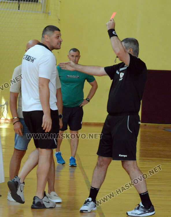  „Асти 91“ се класираха на финал след инфарктна победа и грозни сцени