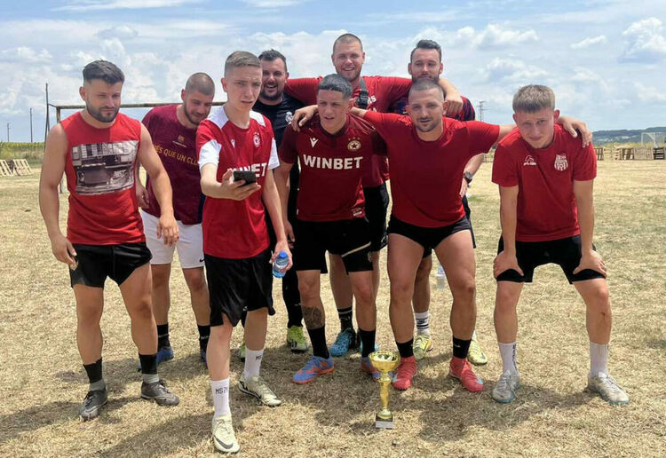 Футболистите на „Торнадо“ спечелиха благотворителен турнир