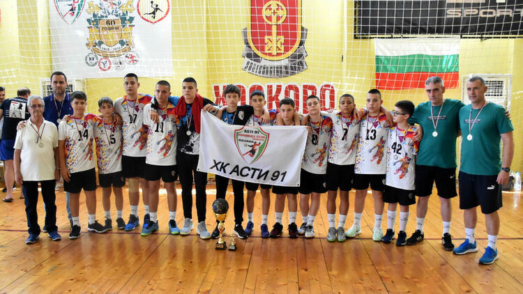 „Асти 91“ са вицешампиони, Теодор Тодоров е най-добрият защитник