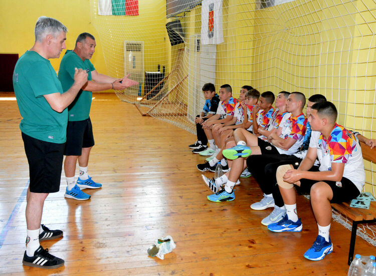 „Асти 91“ са вицешампиони, Теодор Тодоров е най-добрият защитник