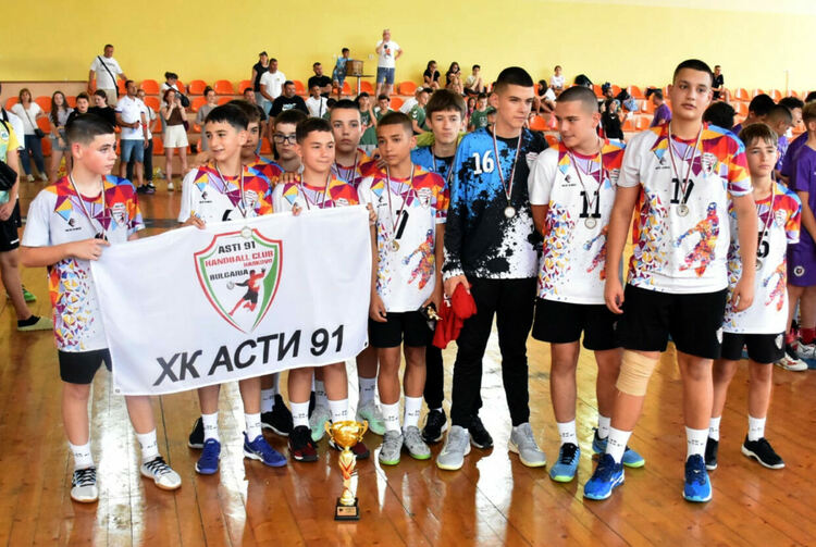 „Асти 91“ са вицешампиони, Теодор Тодоров е най-добрият защитник
