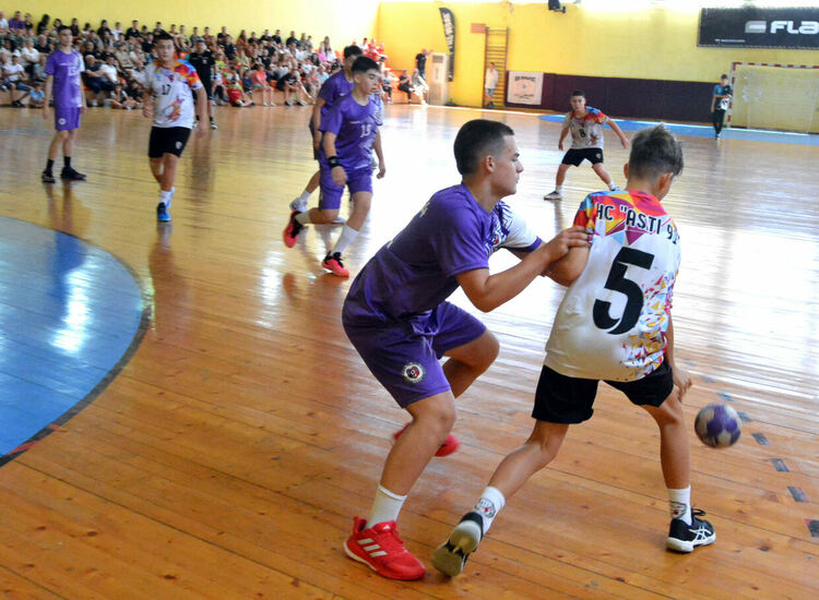 „Асти 91“ са вицешампиони, Теодор Тодоров е най-добрият защитник