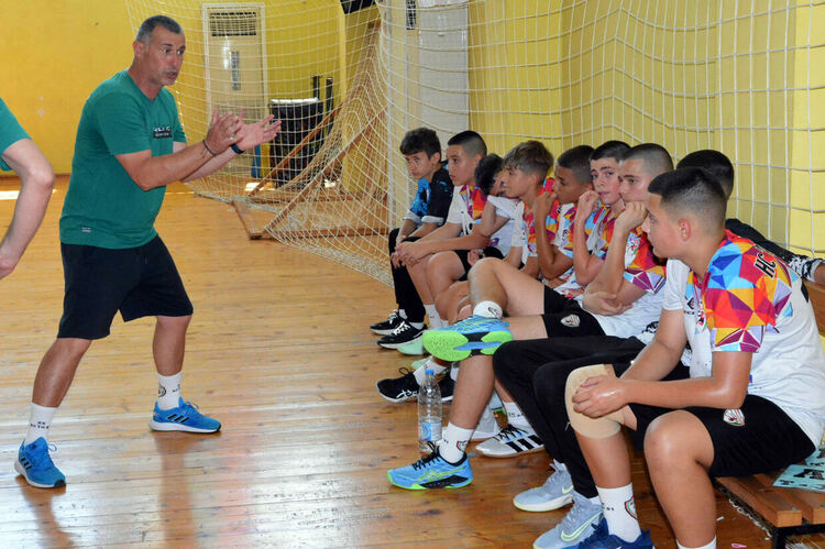 „Асти 91“ са вицешампиони, Теодор Тодоров е най-добрият защитник