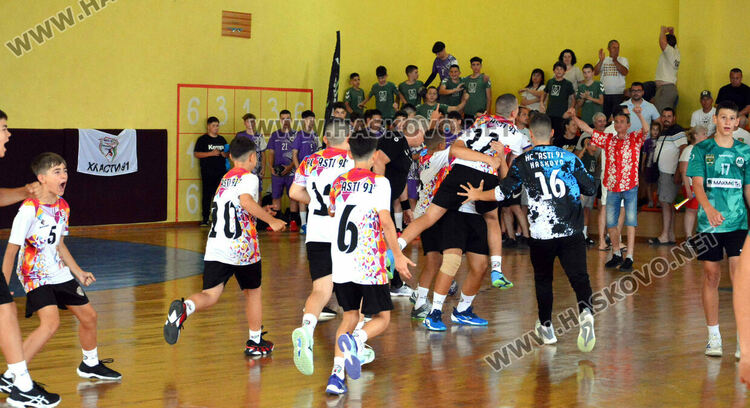 „Асти 91“ излиза на финал срещу „Етър“ от 13 часа днес