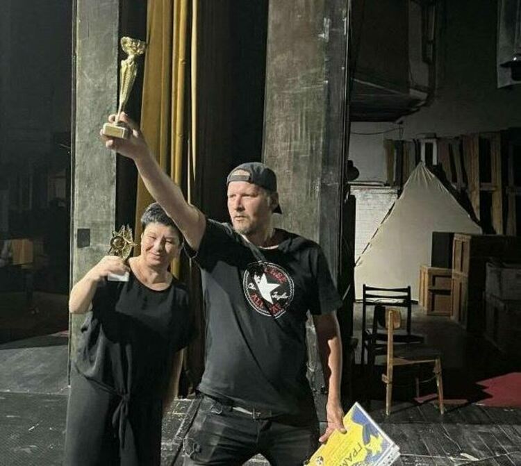 Успешен дебют за млади театрали от Езиковата гимназия в Кърджали