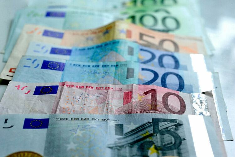 Курсът на еврото достигна най-висока стойност за последните почти 4 години