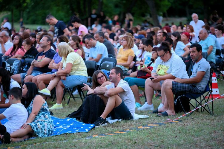 Стотици зрители гледаха биографичната спортна драма „Без крила“ на „Ямача“ 