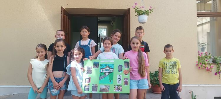 Българските традиции оживяват най-добре в детските очи и ръце