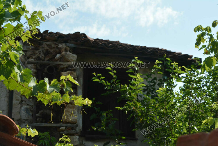Съседи се жалват от рушаща се къща – паметник на културата