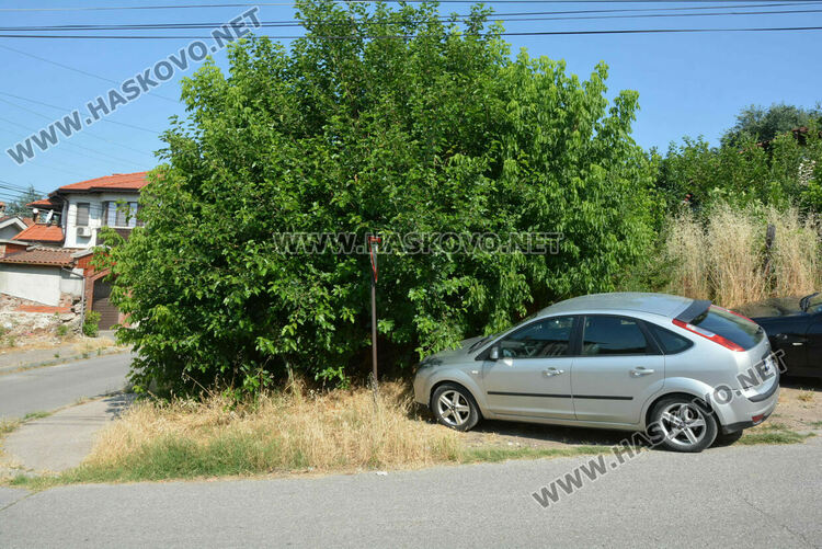 Съседи се жалват от рушаща се къща – паметник на културата