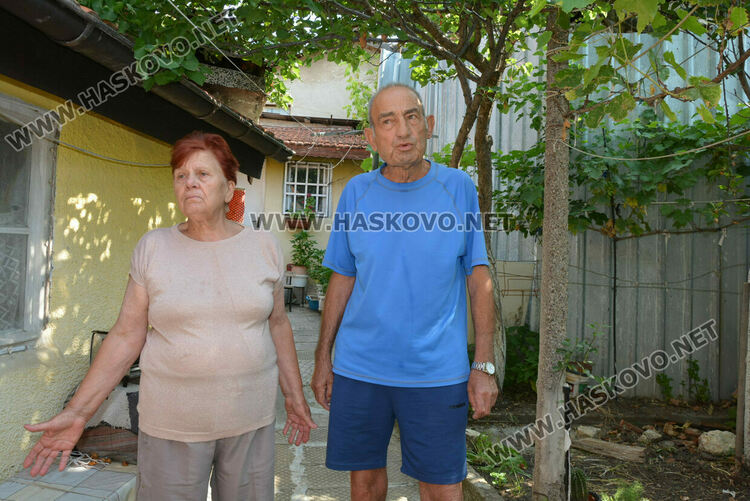 Съседи се жалват от рушаща се къща – паметник на културата