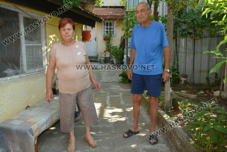 Съседи се жалват от рушаща се къща – паметник на културата