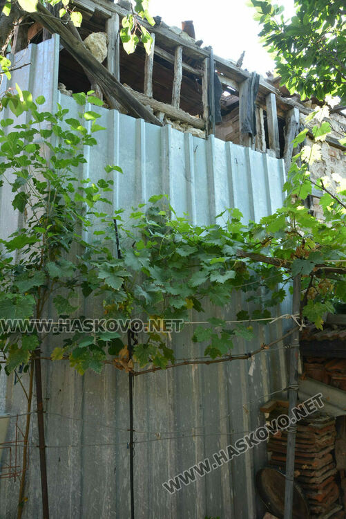 Съседи се жалват от рушаща се къща – паметник на културата