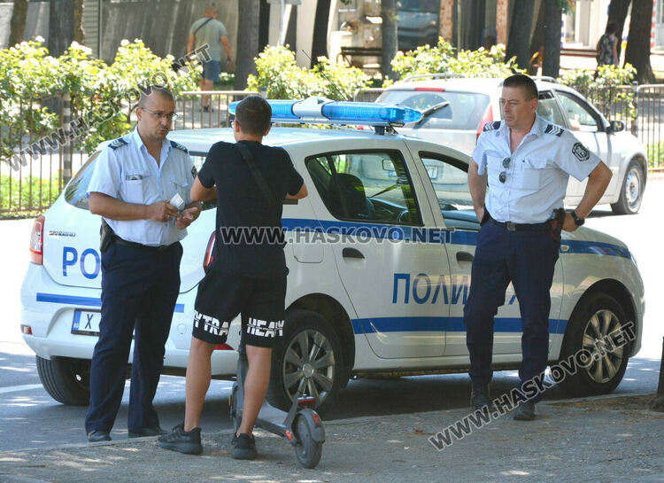 Общинска полиция със строг контрол на движението на тротинетки в Хасково