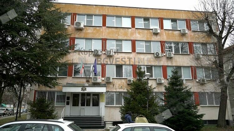 Задържаха 47-годишен мъж от Кърджали за принуда и подбуждане към лъжествидетелстване