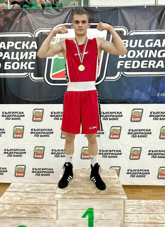 Джан Октай спечели шампионска титла по бокс 