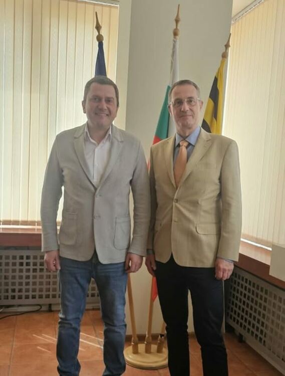 Кметът на община Перник Станислав Владимиров проведе работна среща с ръководителя на Швейцарския офис