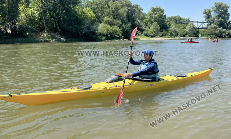 Близо 50 души стартираха във водния поход „Долна Марица - 2025“