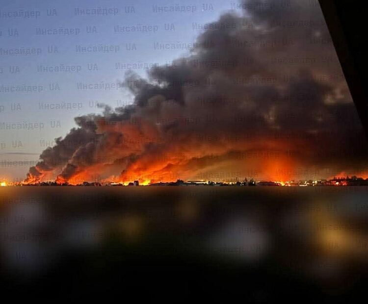 Докато САЩ спират оръжието, Киев гори. Масирана руска атака след разговора Путин–Тръмп