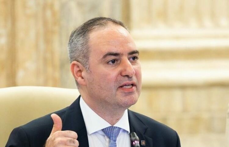 Румънският финансов министър Александру Назаре