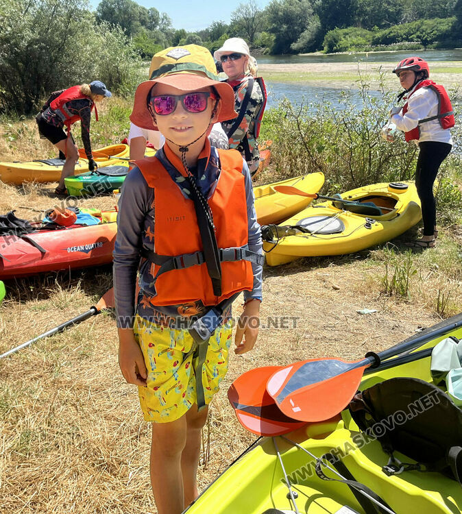 Близо 50 души стартираха във водния поход „Долна Марица - 2025“