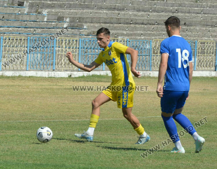 „Димитровград“ с равенство в първата си контрола