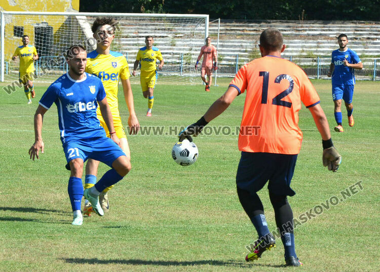 „Димитровград“ с равенство в първата си контрола