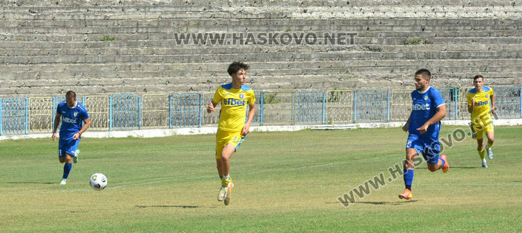 „Димитровград“ с равенство в първата си контрола