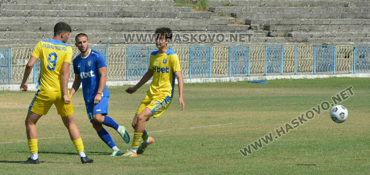 „Димитровград“ с равенство в първата си контрола