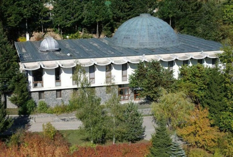 Лятна школа по астрономия за най-малките в Планетариума в Смолян