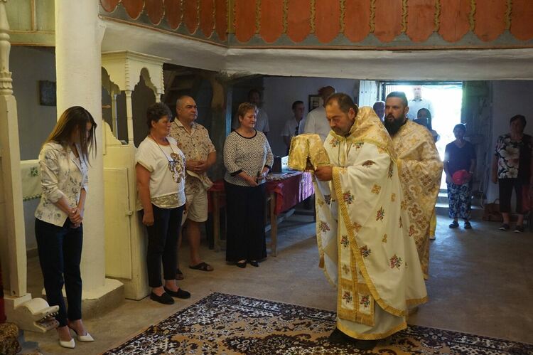 Курбан и литургия за храмовия празник на църквата „Света Неделя“ в Черепово