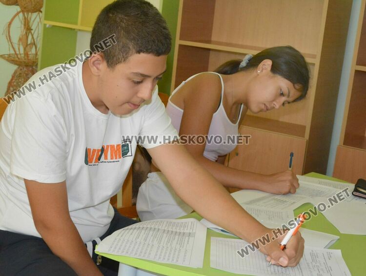Започна подаването на заявления за кандидатстване в гимназиите в Хасковска област