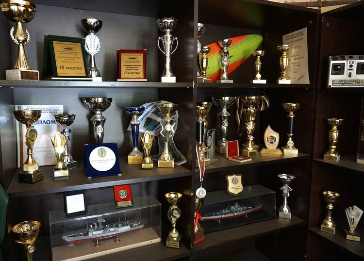 Посрещнаха световния шампион по корабомоделен спорт Пламен Георгиев