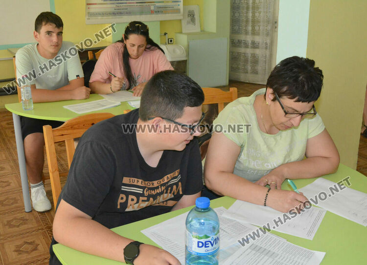 Започна подаването на заявления за кандидатстване в гимназиите в Хасковска област