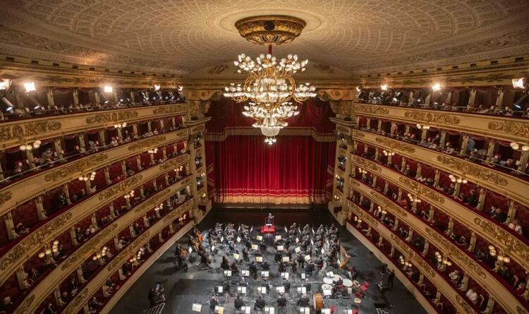 Без джапанки и къси панталони: Миланската „Ла Скала“ въвежда строг дрескод за влизане