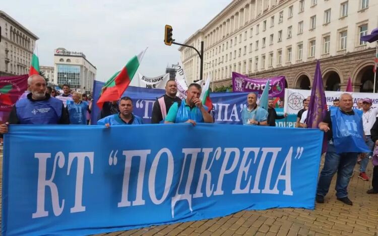 Синдикатите ще блокират за осем часа пътя за Гърция