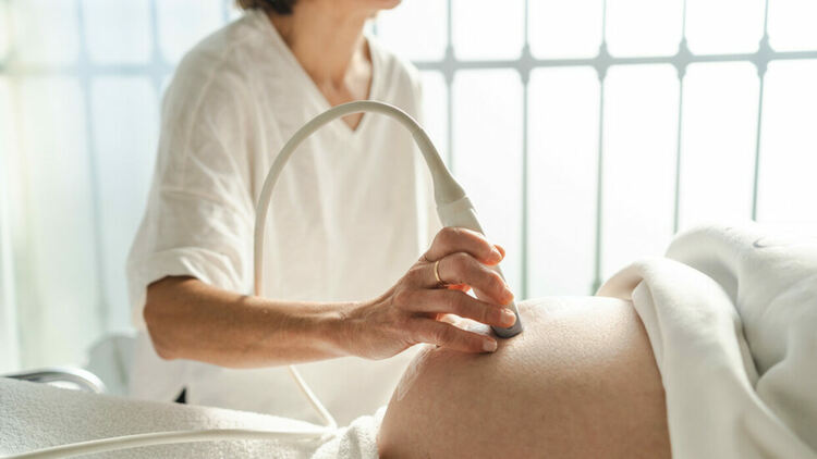 „Майчин дом“ поема 24-часовата АГ помощ за пациентки от Перник