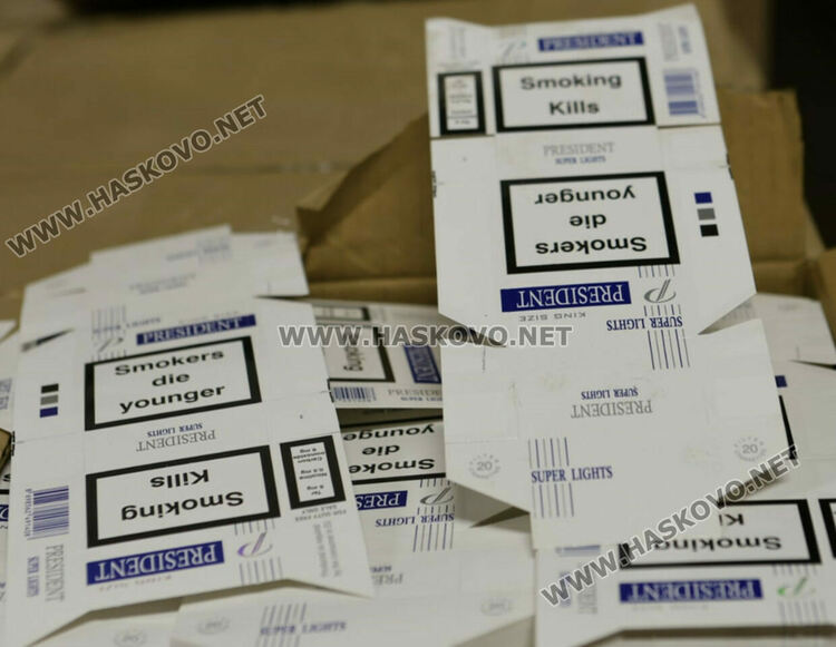 Мъж и жена са задържани за нелегалната фабрика за цигари край Момково, издирват още четирима