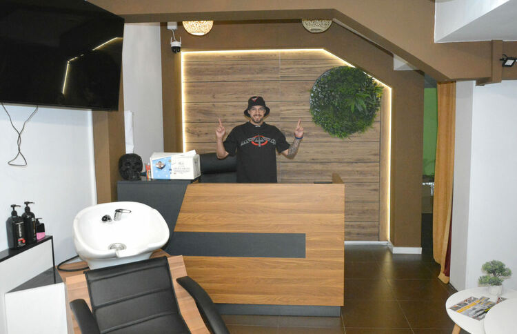 Качество и професионализъм очакват клиентите на „Barber Х“ в Хасково