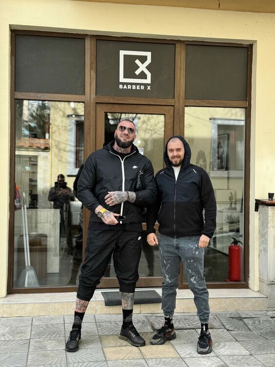 Качество и професионализъм очакват клиентите на „Barber Х“ в Хасково