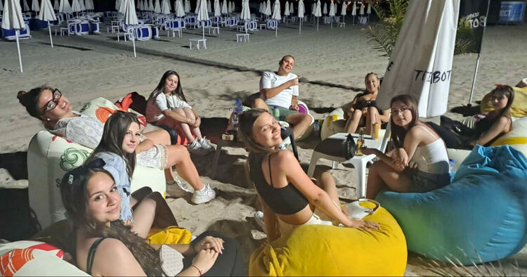 "Войводовче" и "Воеводска китка" с плакети от Международен фест