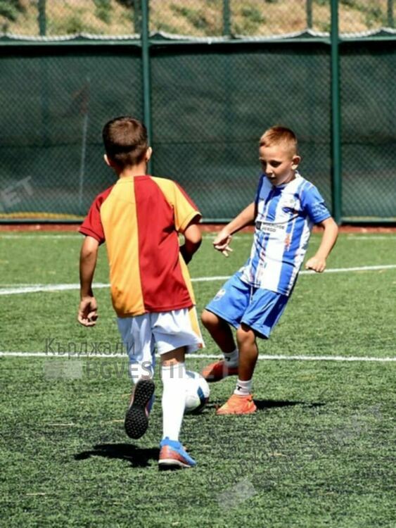 Децата на футболна академия "Арда 1924" записаха осем победи от осем мача в турнир в Одрин