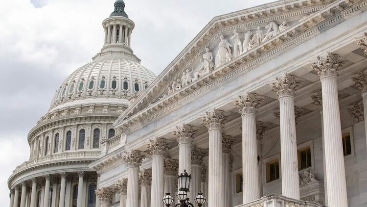 Тръмп обмисля да предостави на Украйна ново финансиране
