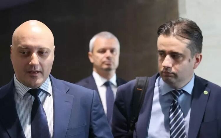 Опозиционните лидери са силно разединени